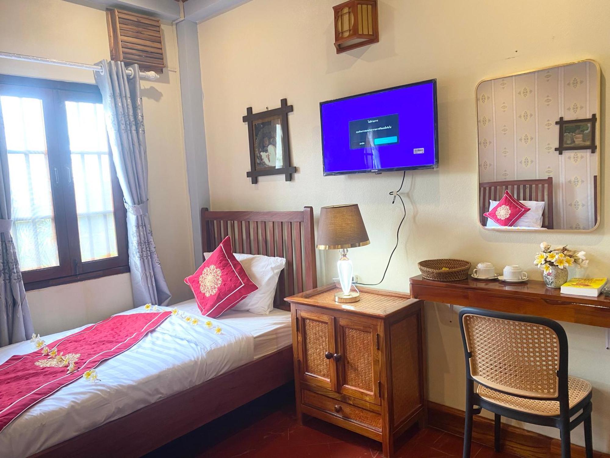 Golden Sun Boutique Hotel ルアンパバーン エクステリア 写真