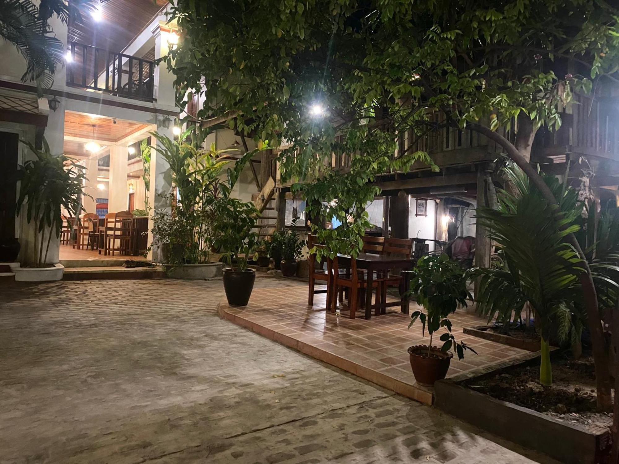Golden Sun Boutique Hotel ルアンパバーン エクステリア 写真