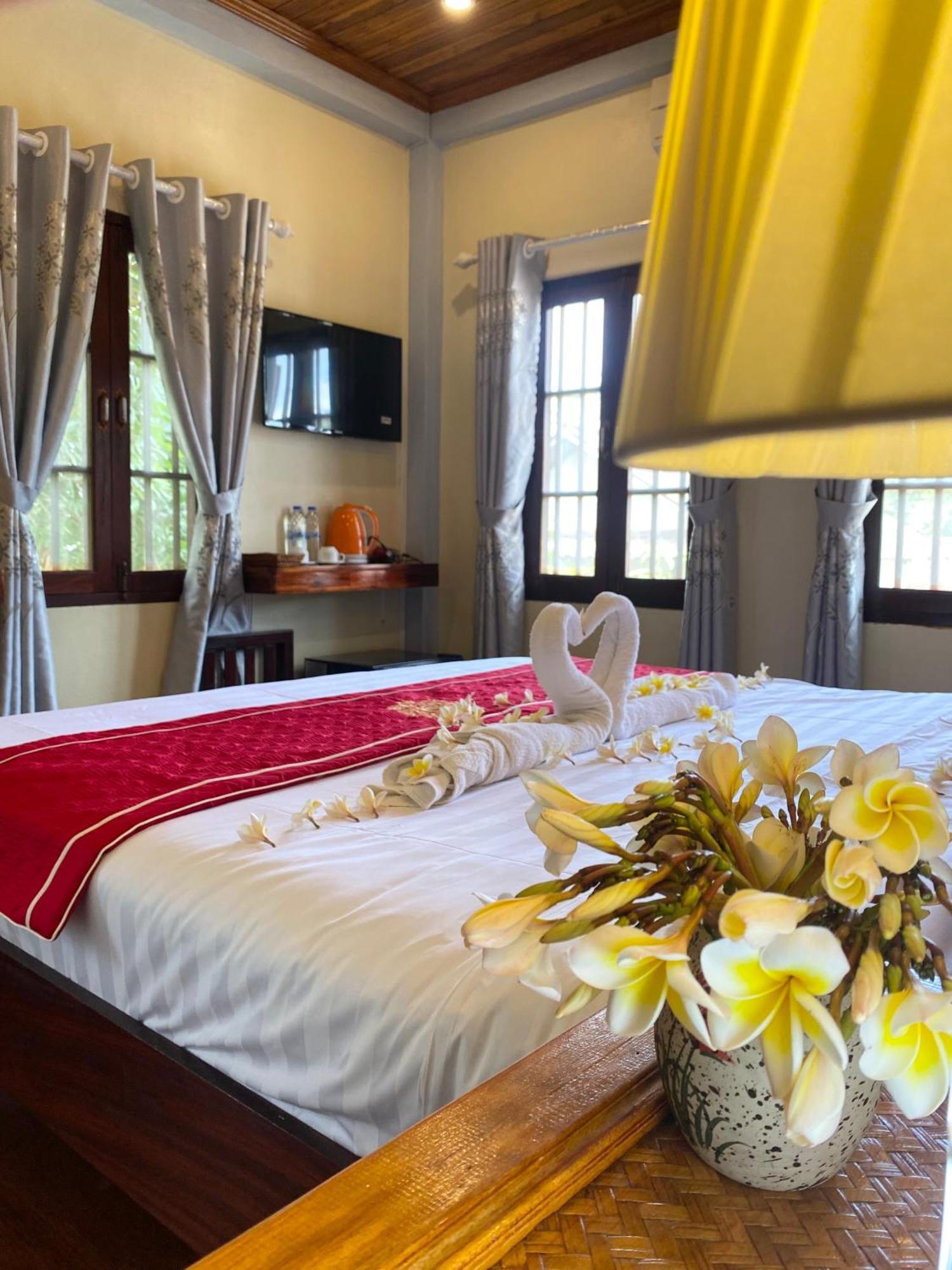Golden Sun Boutique Hotel ルアンパバーン エクステリア 写真